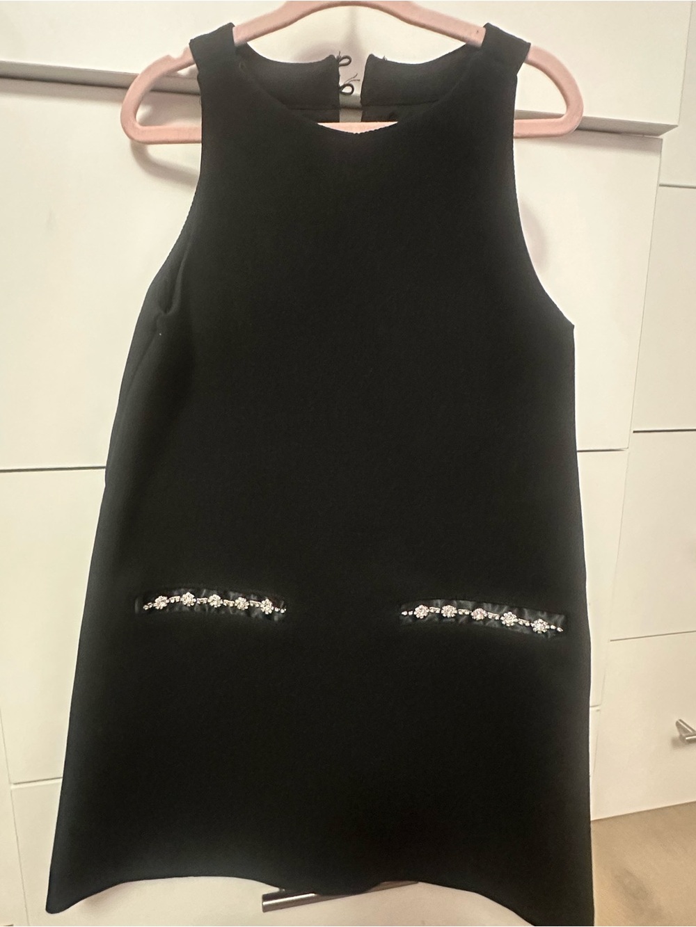 NWT little Girls Black Sleeveless Embellished Pocket Shift Dress sz6